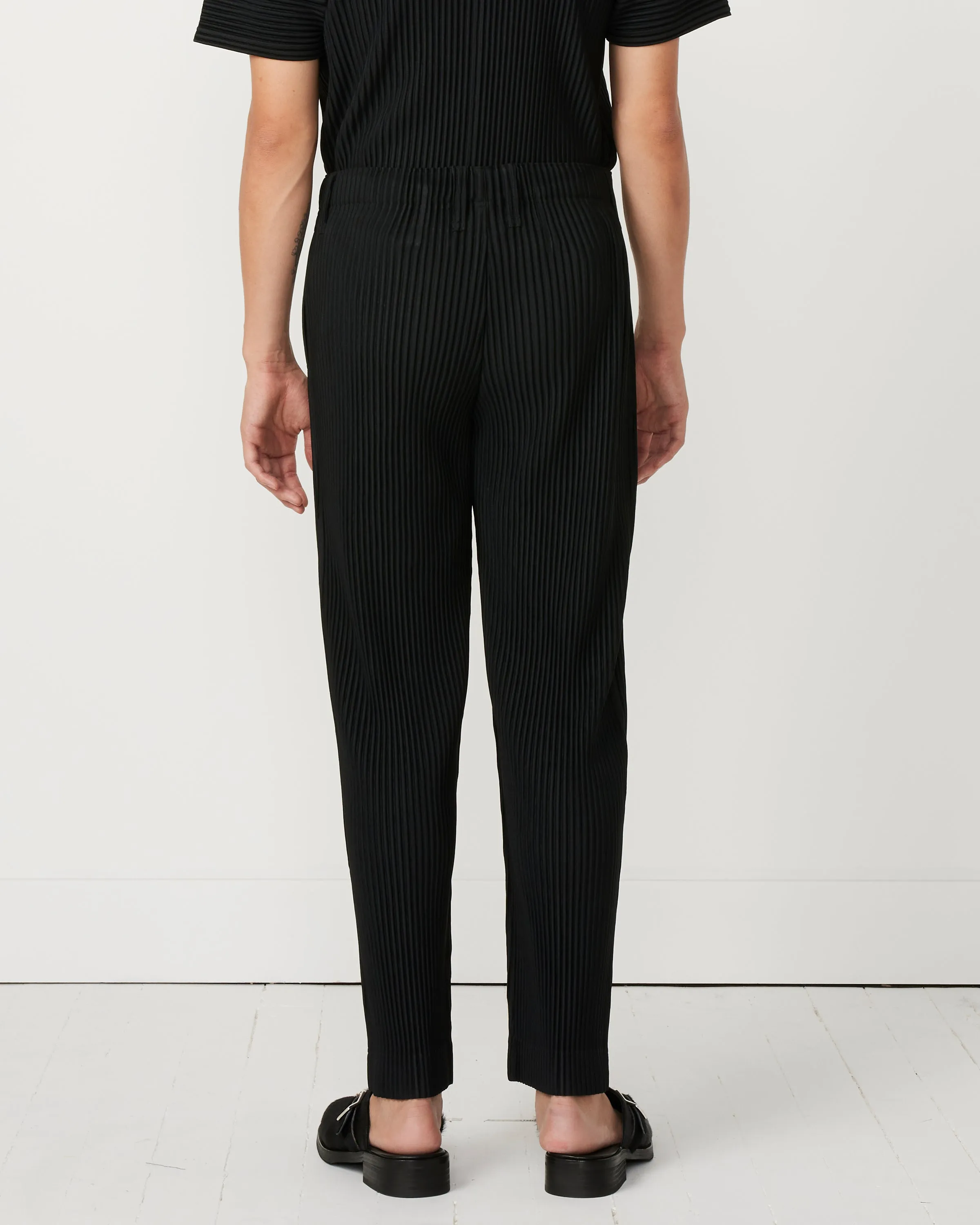 Basics Pant in Black