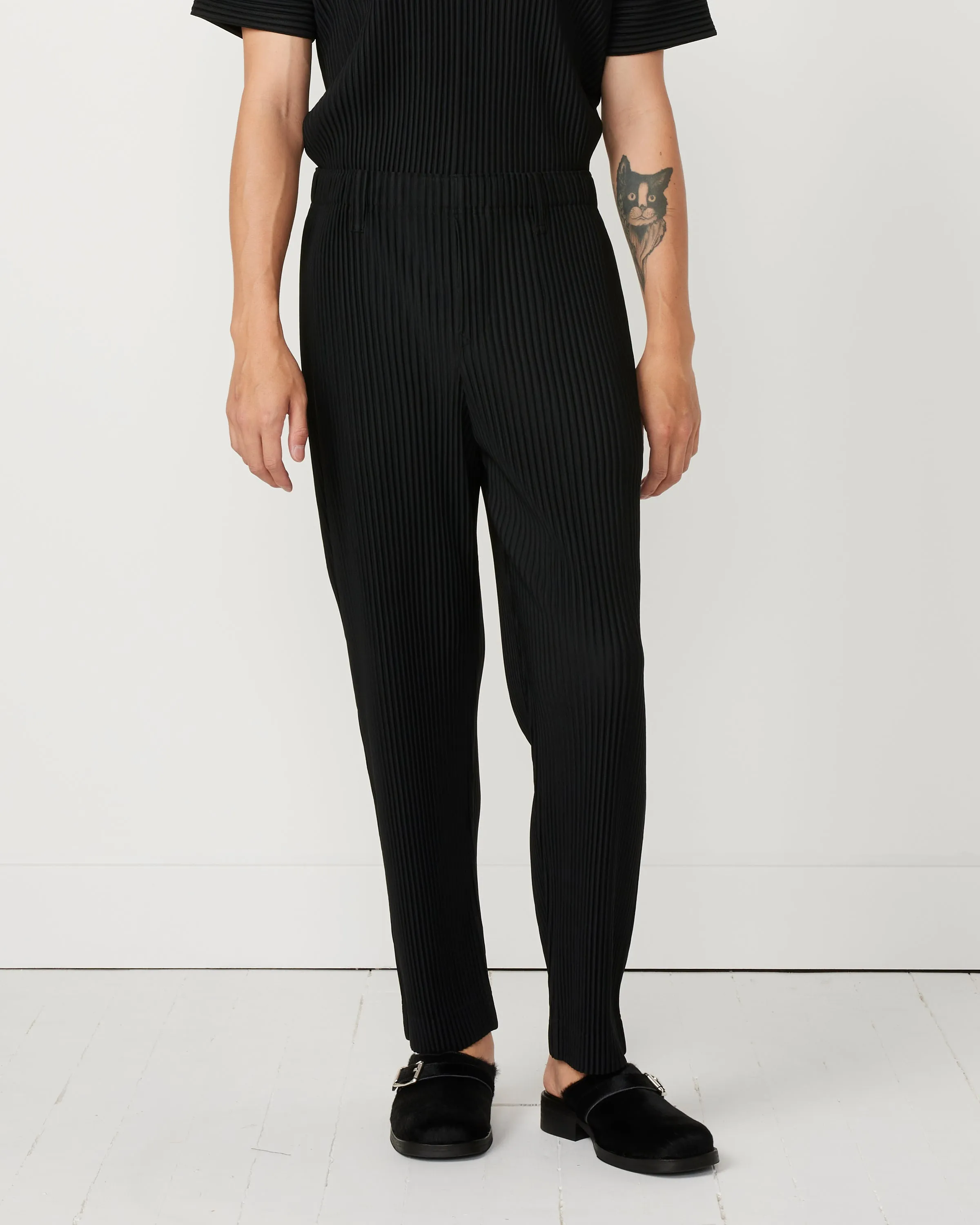 Basics Pant in Black