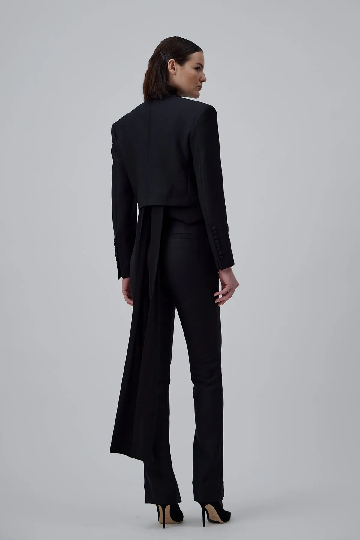 CROPPED TUXEDO JACKET IN GLOSSY BLACK