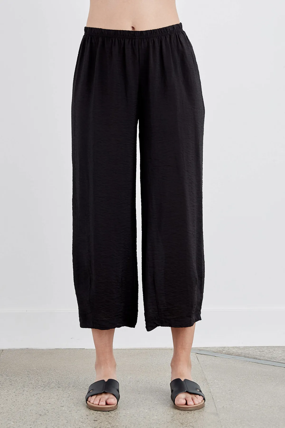 Cut Loose Rayon Parachute Cropped Pant w/Darts