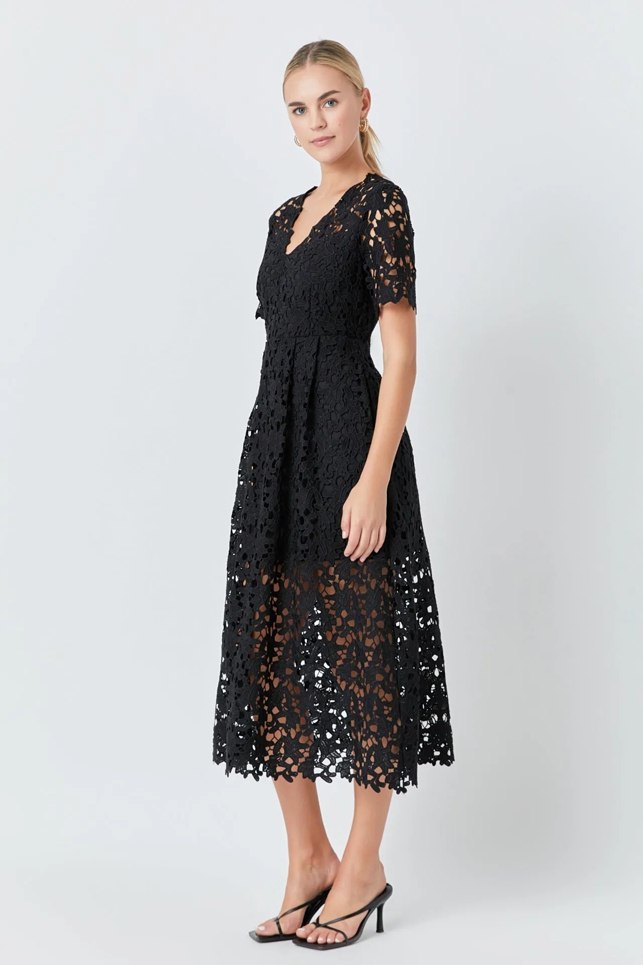 Endless Rose - All Over Lace Short Sleeves Midi Dress