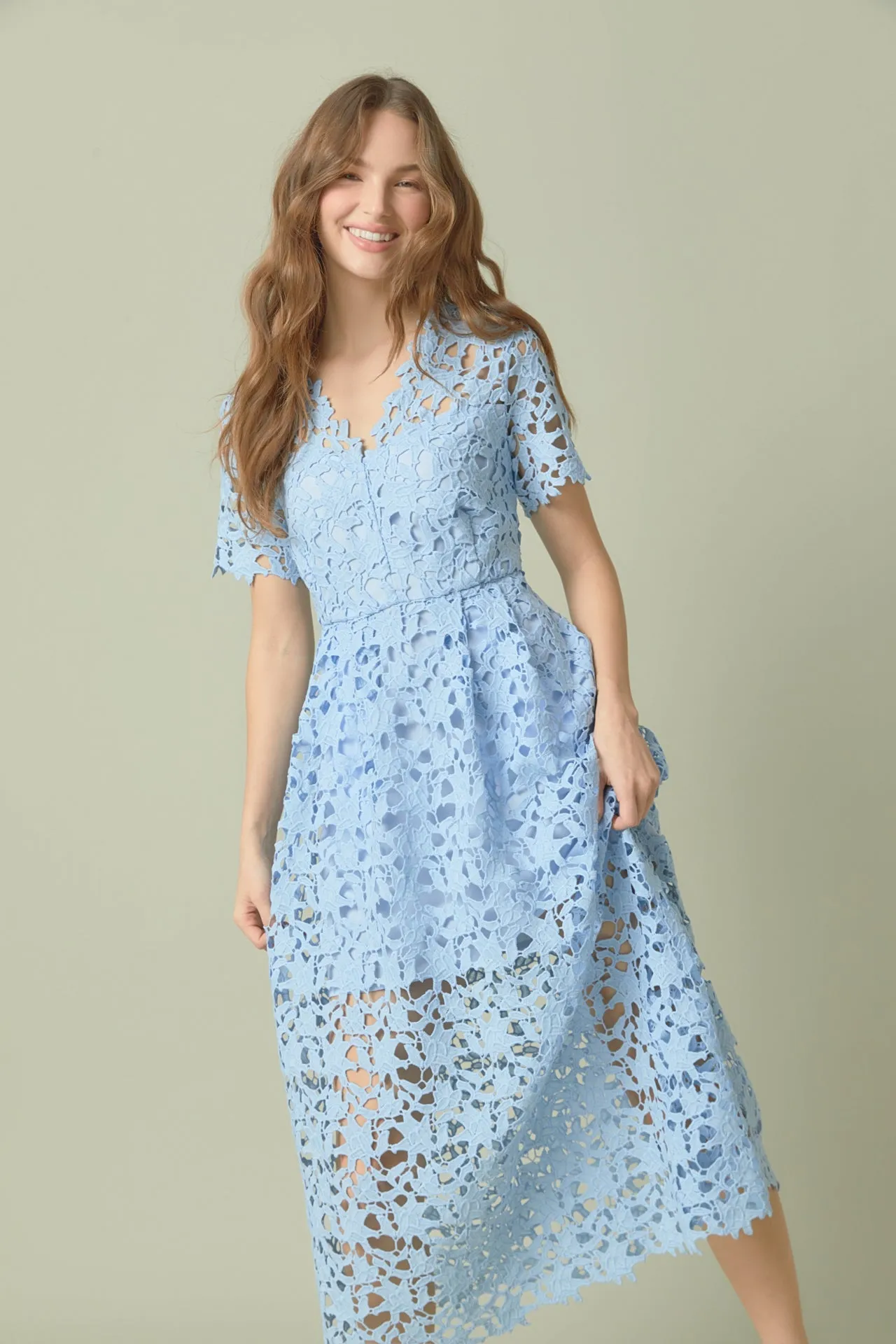 Endless Rose - All Over Lace Short Sleeves Midi Dress