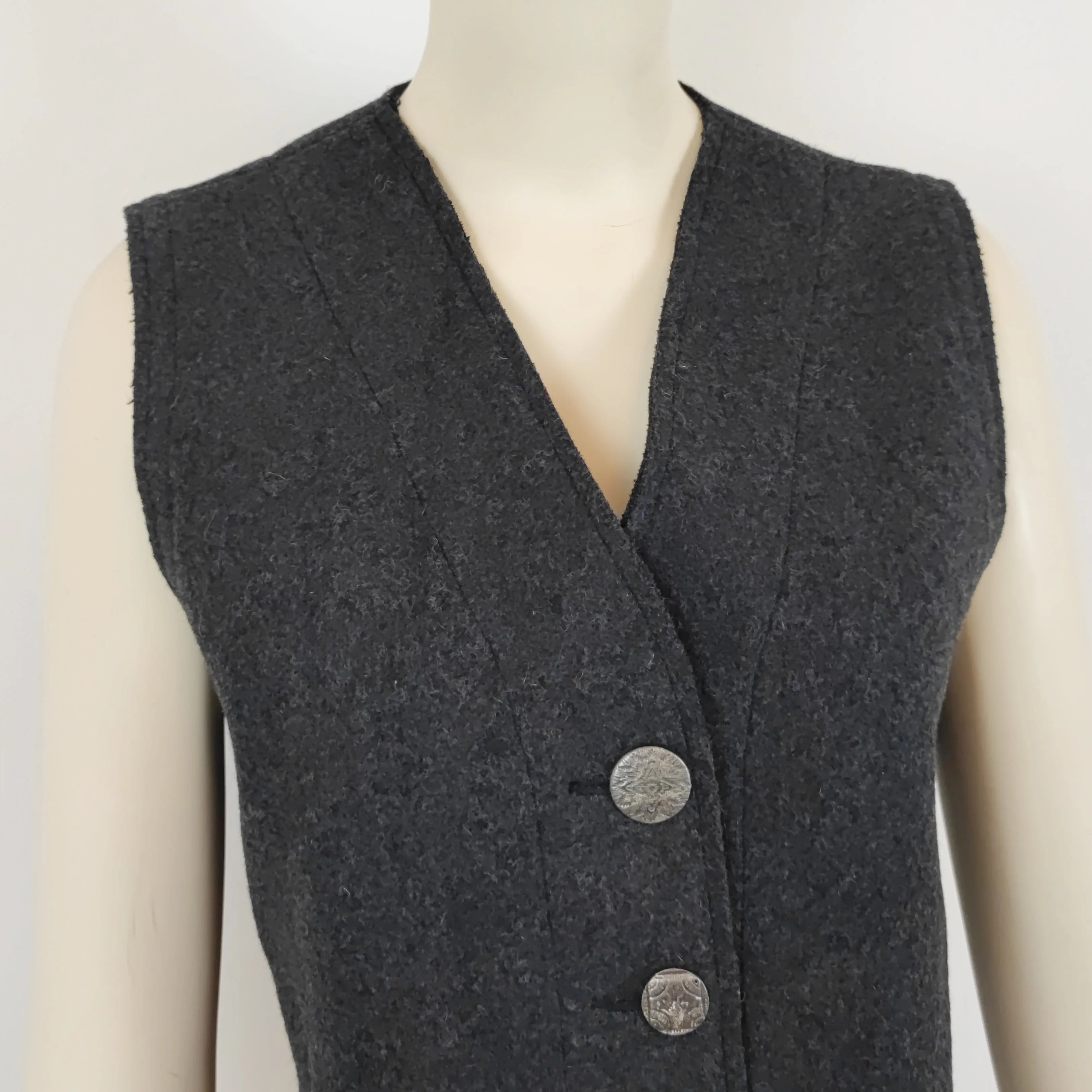 Gilet con frange G di Romeo Gigli