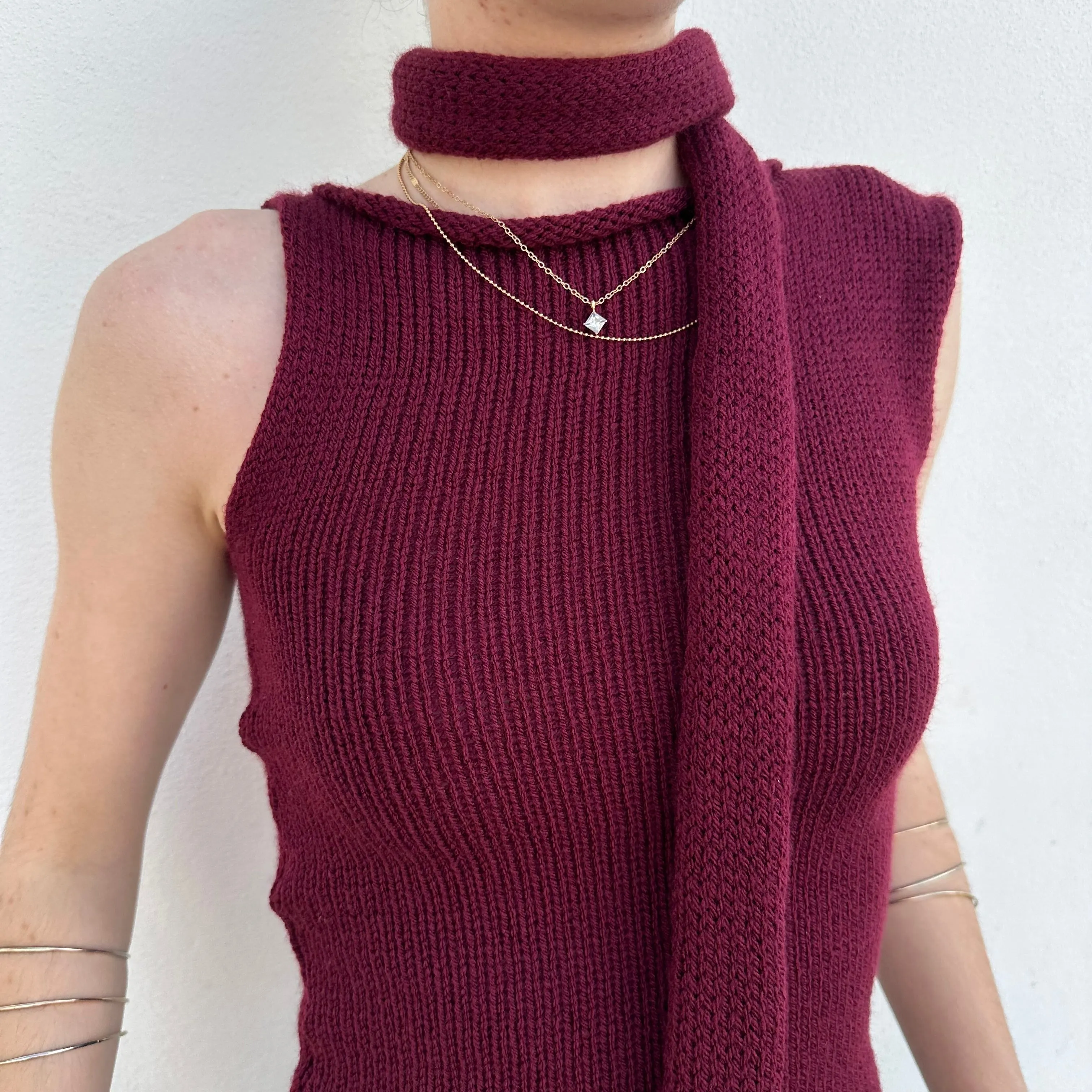 Handmade knitted skinny scarf in burgundy