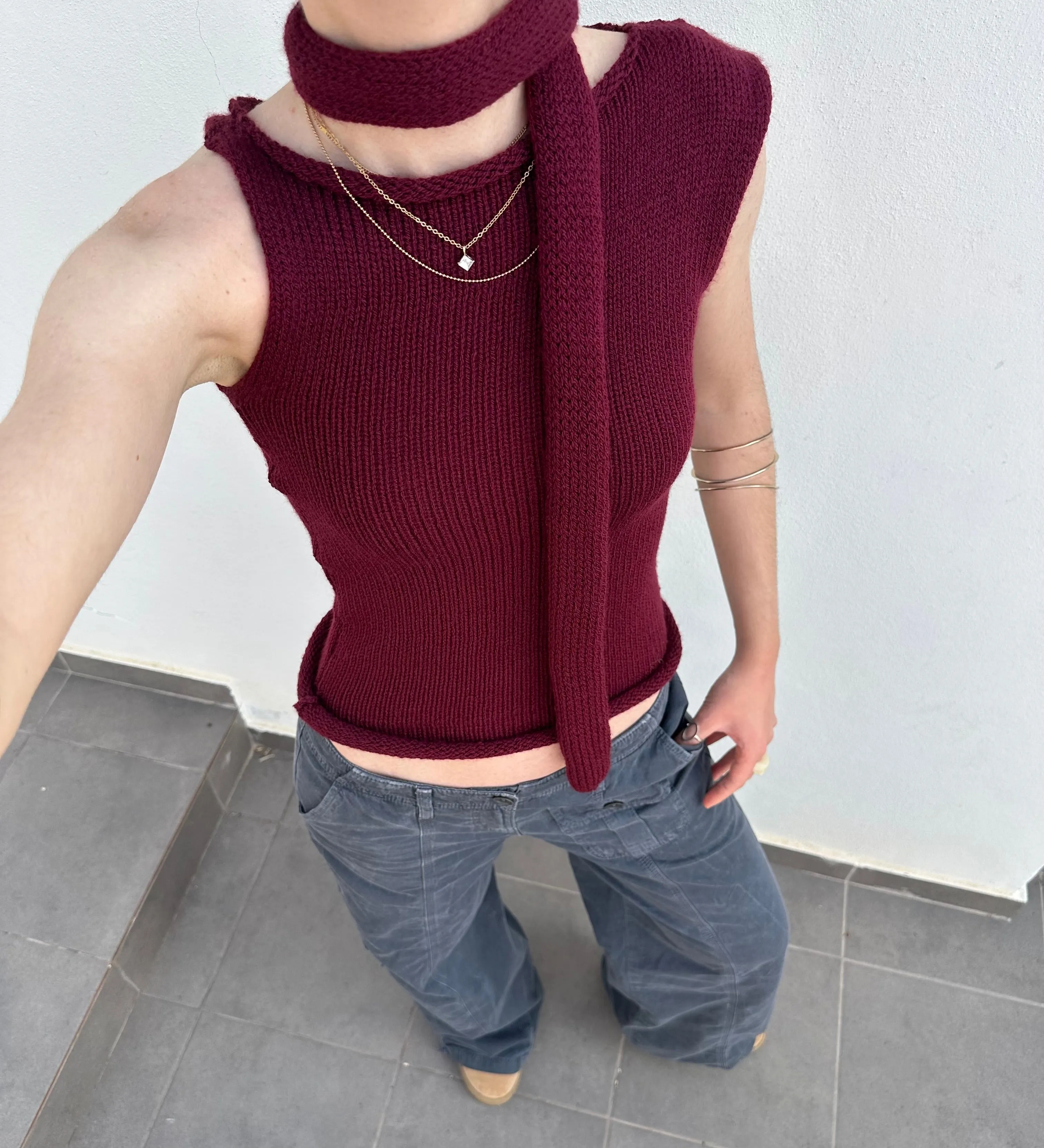 Handmade knitted skinny scarf in burgundy