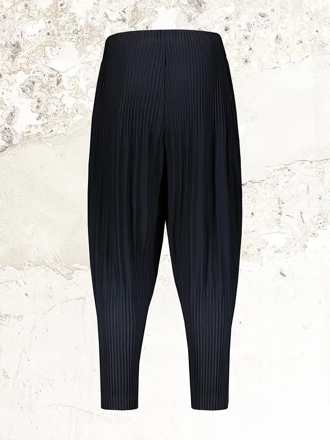 HOMME PLISSÉ ISSEY MIYAKE Dark blue CROPPED DROP-CROTCH TROUSERS