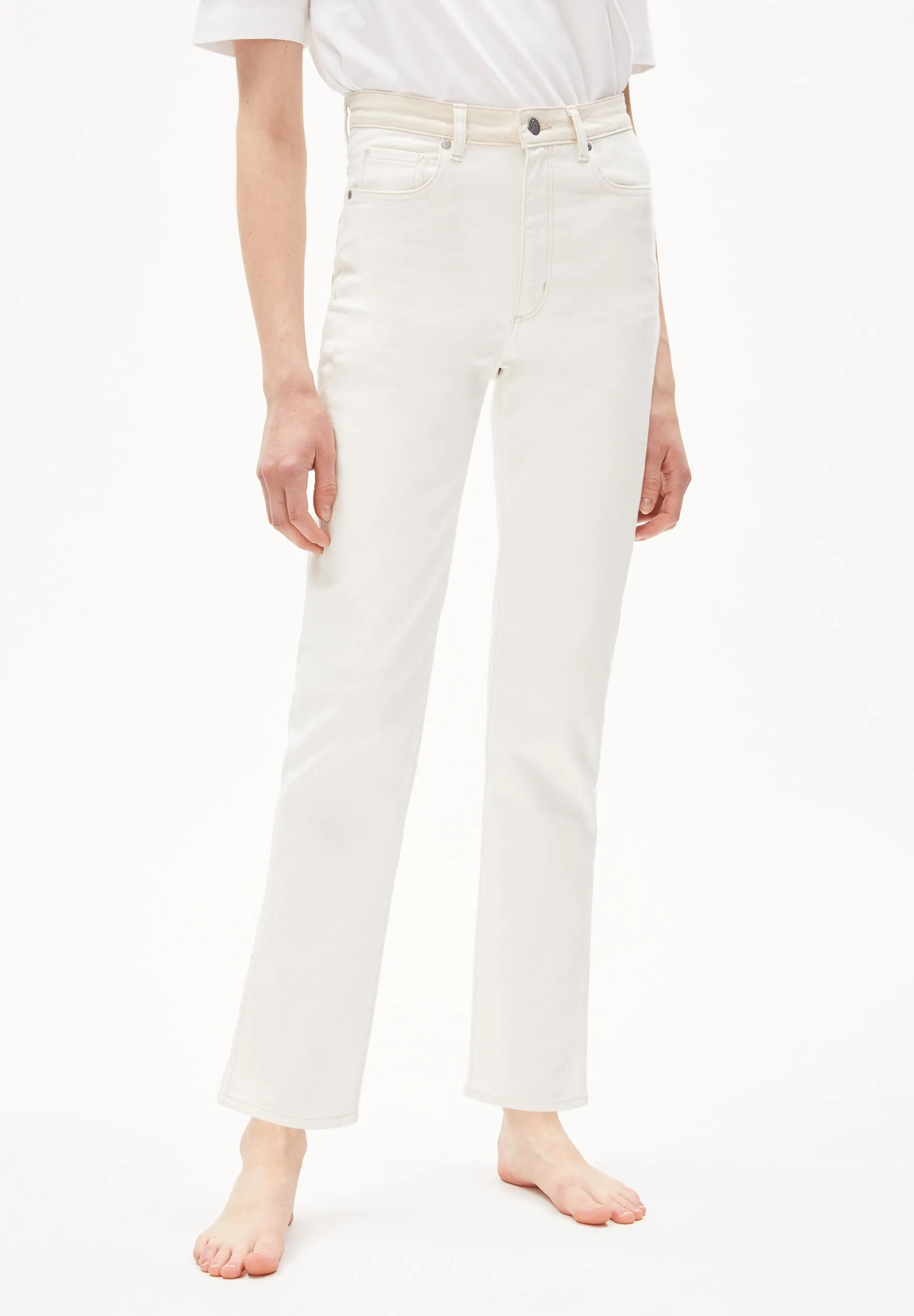 LAST ONE in 26/32 - Detox Denim Lejaa Detail - White