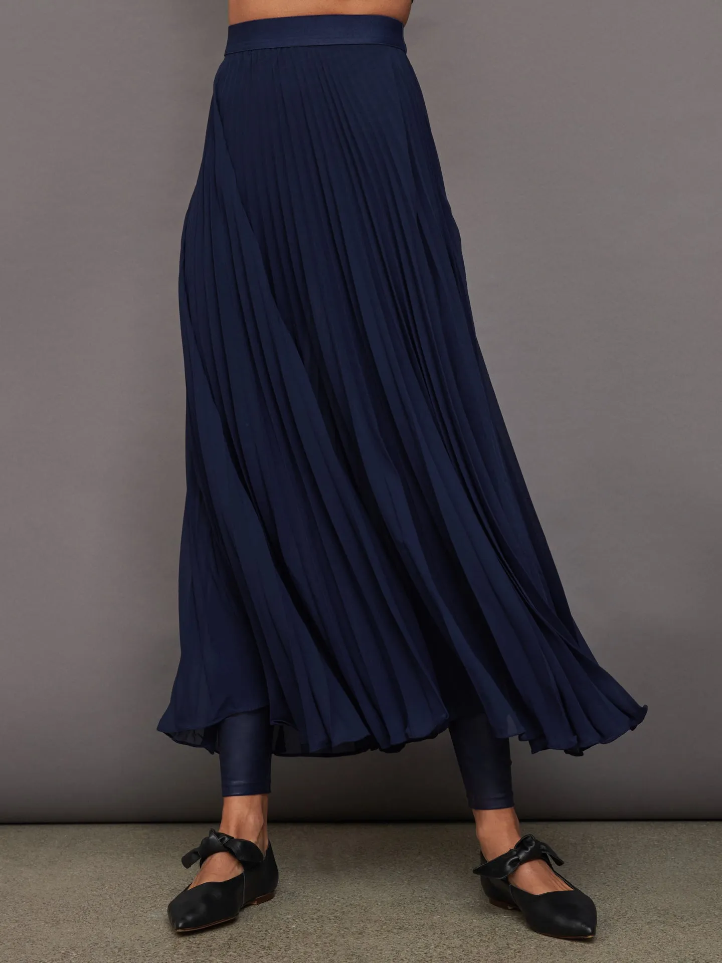 Mesh Pleated Skirt - Navy