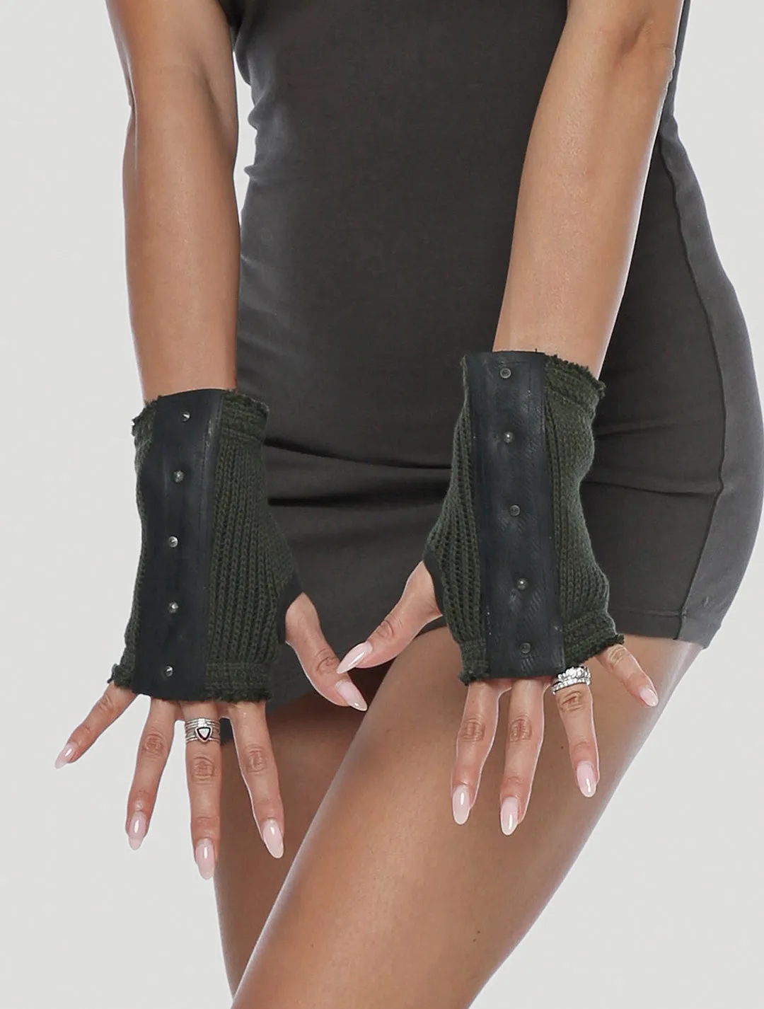 Ribbed Vmix Gloves