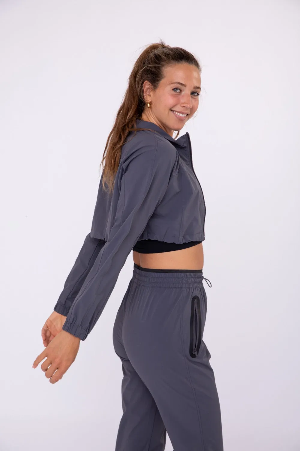 Toggle Hem Cropped Active Jacket (AJ-B0353)